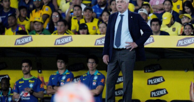 «Conforme», el ambiente y queja sobre el césped: qué dijo Ancelotti luego de su debut en Brasil