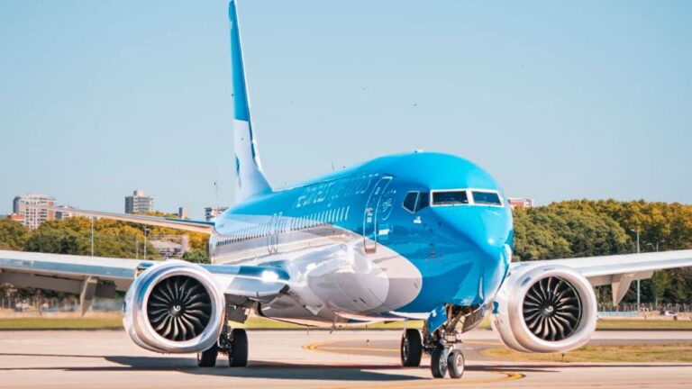 Pilotos de Aerolíneas Argentinas anuncian nueva medida de fuerza