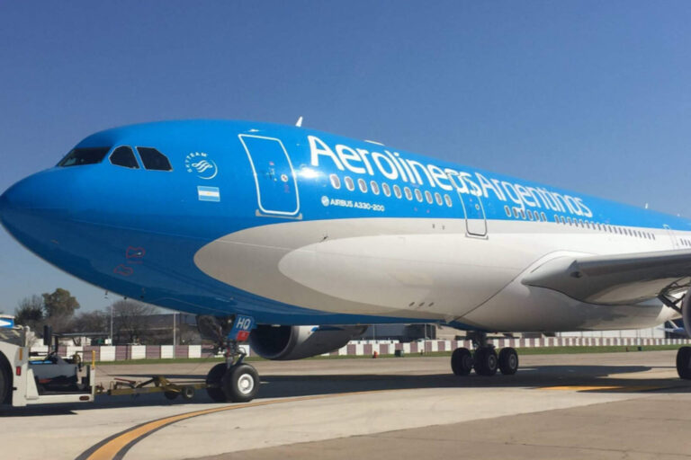 Milei logró que Aerolíneas Argentinas cierre su mejor trimestre económico desde 2008