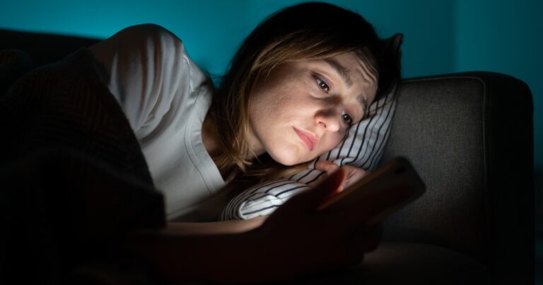 Cómo usar menos el celular: apps, ajustes y trucos prácticos para reducir el tiempo en pantalla