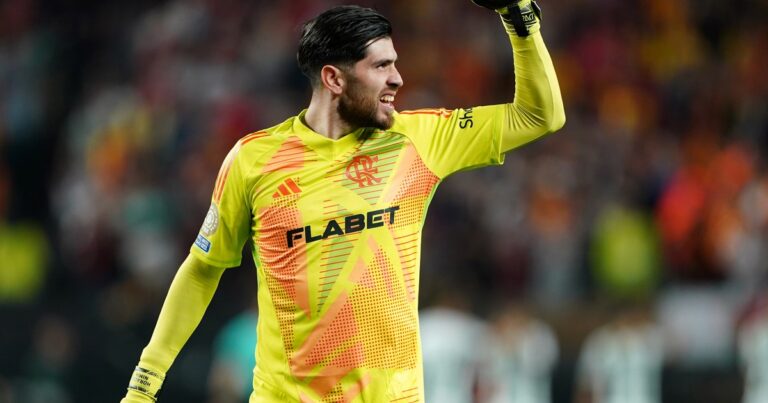 Video: Agustín Rossi se lució con una gran jugada en el clásico carioca