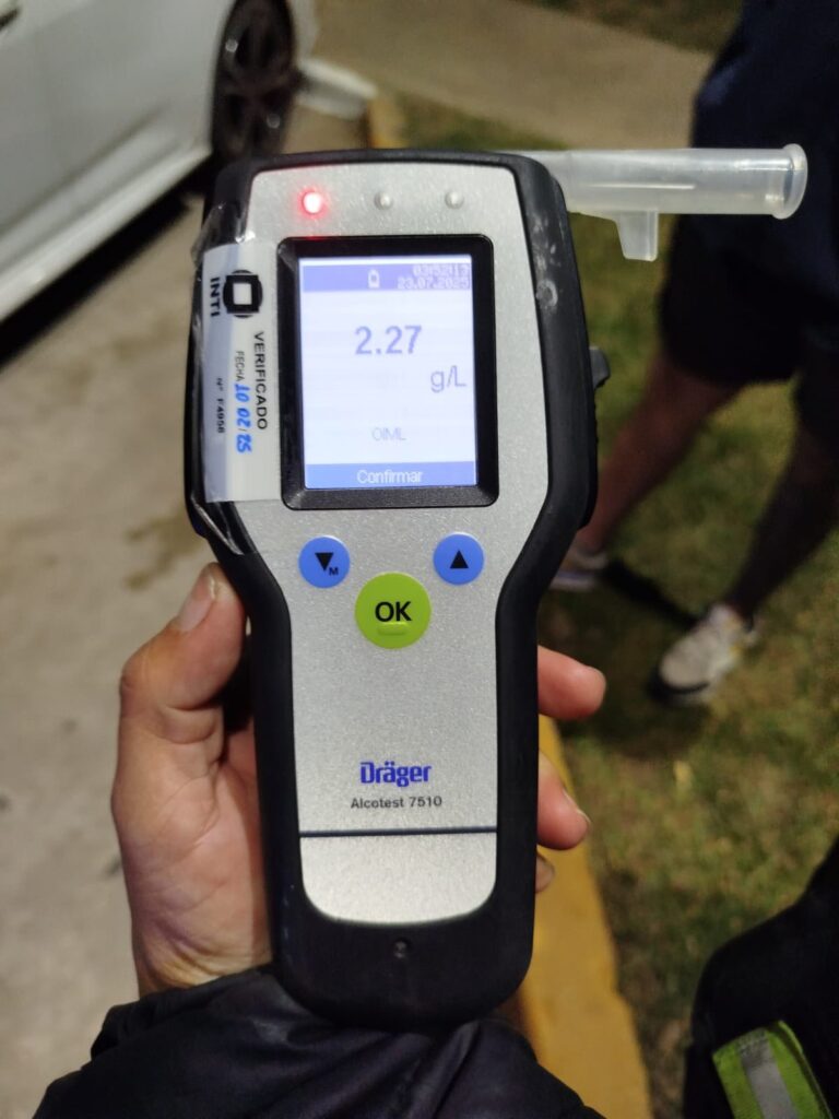 Tres wileros y dos vehículos secuestrados en un operativo de tránsito nocturno en Resistencia