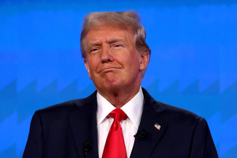 La Corte Suprema falló a favor de Trump para destituir a tres funcionarios de Biden