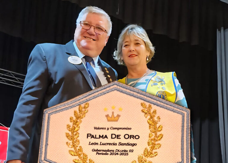 El Club de Leones de Resistencia recibió el importante reconocimiento distrital Palma de Oro