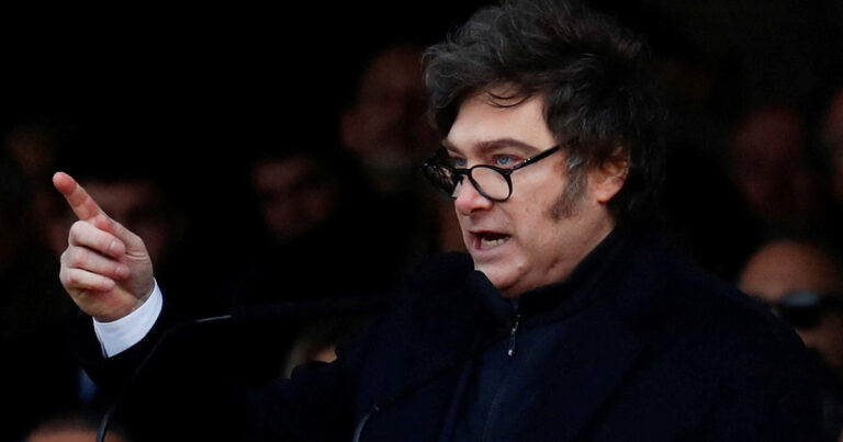 Milei firmó el veto contra el aumento de las jubilaciones y los fondos para discapacidad