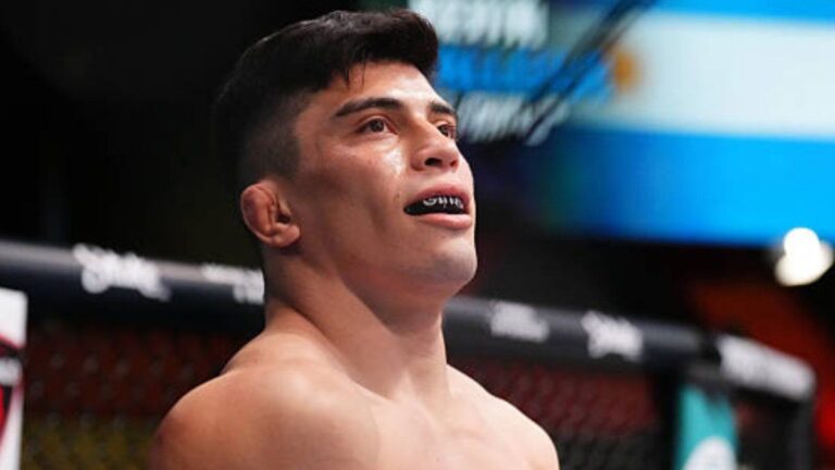 Kevin «Chino» Vallejos brilló en la UFC: venció a Danny Silva y sigue invicto