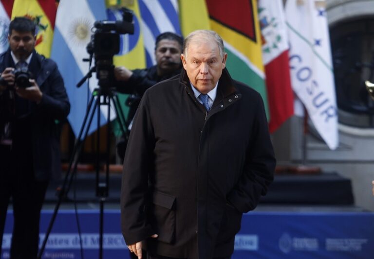 Cancillería negocia para que Trump exceptúe productos del arancel, pero está duro con el acero y el aluminio