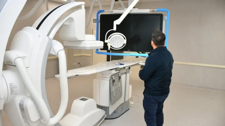 El Hospital Perrando incorporó un angiógrafo para el Servicio de Hemodinamia