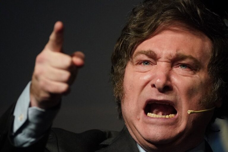 El presidente Milei vetó el aumento a jubilados y la emergencia en discapacidad