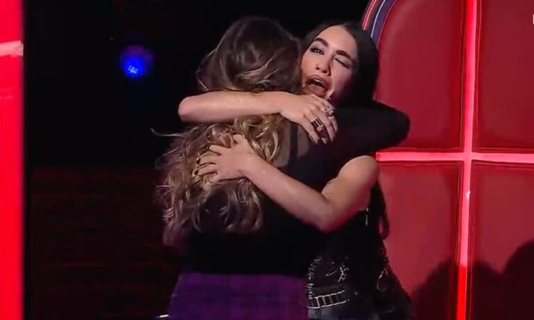 Lali consoló a una participante de La Voz y sorprendió con una última decisión