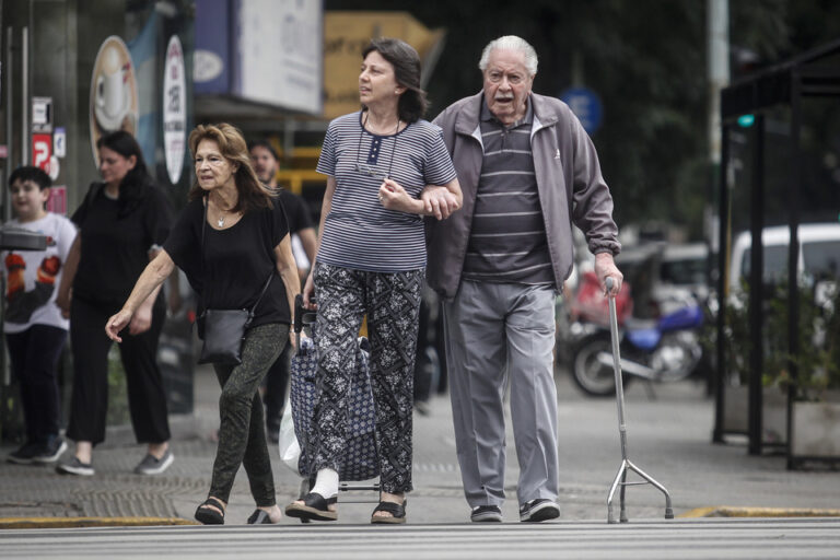 Cómo quedaron las jubilaciones tras el veto de Javier Milei al aumento?