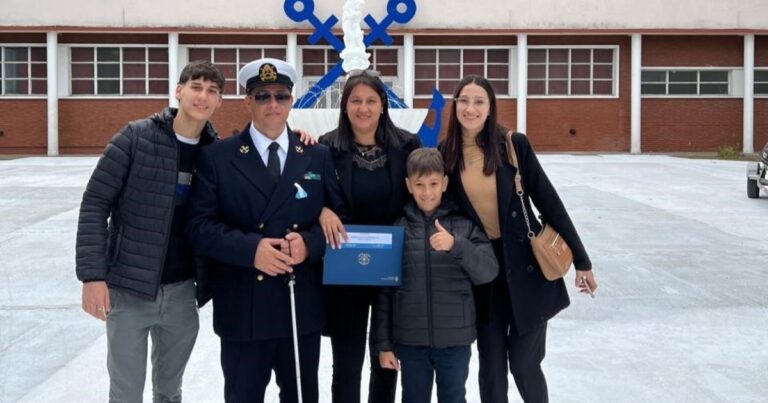 Un prefecto que quedó ciego por un tiroteo en la frontera con Brasil denuncia a su jefe por abandono: «No sos bienvenido»