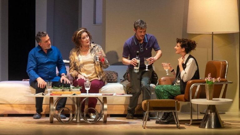 Cuáles son las obras de teatro más vistas y cómo se transformaron los hábitos del público frente a la crisis