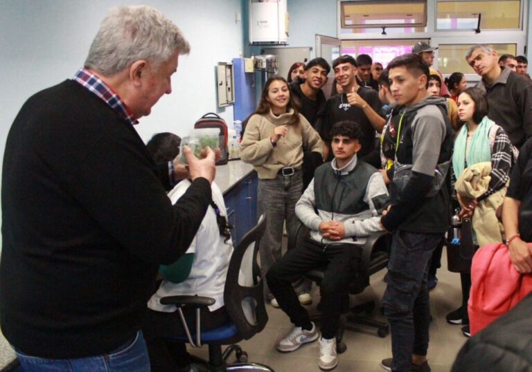 Estudiantes de Entre Ríos toman como ejemplo el sector productivo del Chaco para foalecer su región