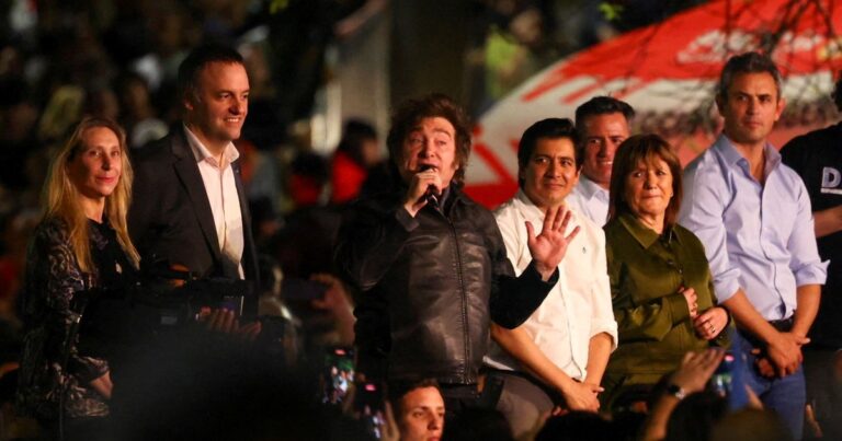 «Están cagados»: Milei lanzó la campaña nacional en Córdoba y dijo que los audios del caso Spagnuolo están hechos con inteligencia artificial