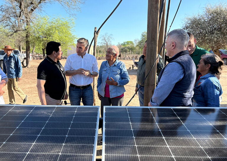 Promesa cumplida: el agua potable llegó por primera vez al paraje El Caudillo en El Impenetrable