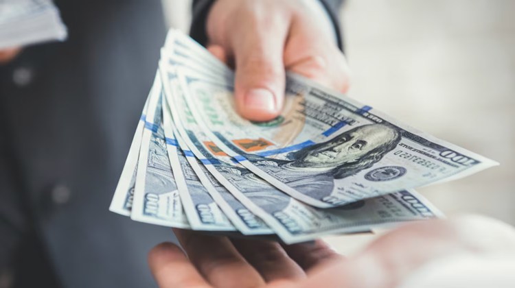 Por qué las billeteras virtuales tienen prohibido vender dólar oficial: el argumento que dio el BCRA