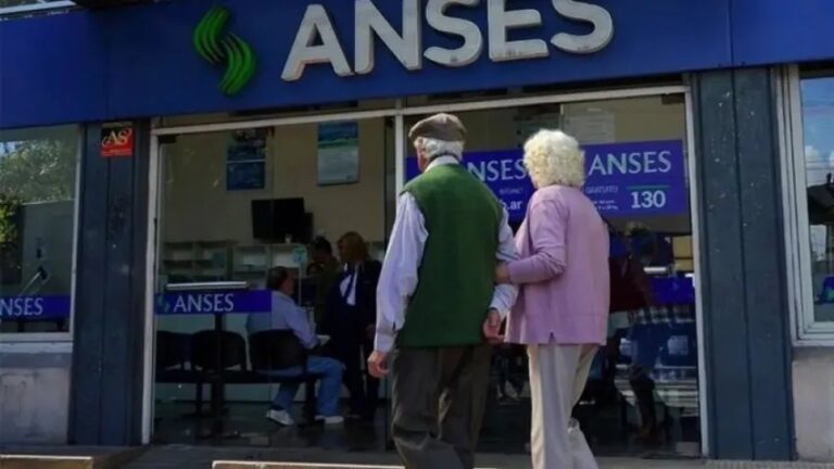 Anses evalúa pagar un bono de fin de año: mirá de cuánto sería y a quiénes alcanzaría
