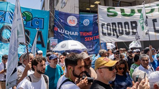 Rechazo sindical a la reforma laboral: la CGT y estatales se movilizan en el centro de Córdoba