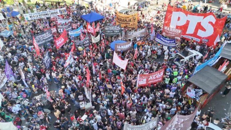 Así reflejaron los medios la movilización y acto independientes de la izquierda