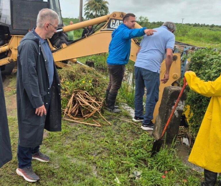 APA supervisó los trabajos de desagües tras las intensas lluvias en el área metropolitana