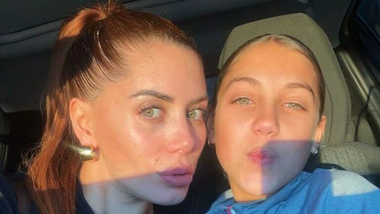 Piden que la exmujer de El Polaco sea inhabilitada para manejar por poner a su hija de 12 años al volante