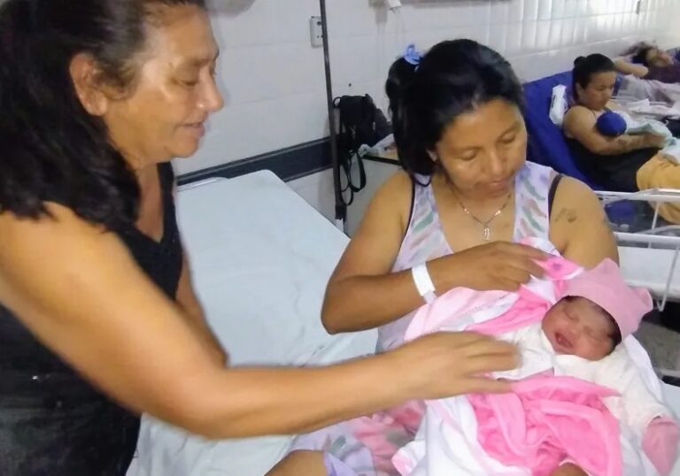 Los primeros nacimientos de 2026 en el Chaco: Isaac en Resistencia y Luisana en Sáenz Peña