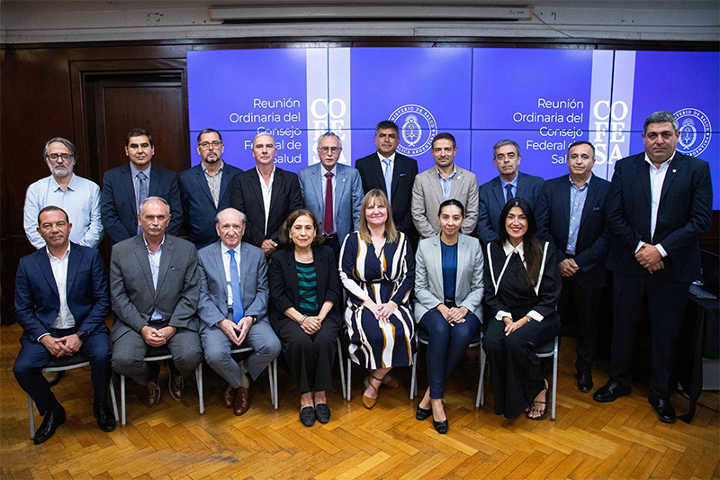Ministro de Salud chaqueño, Dr. Sergio Rodríguez, en reunión del COFESA.
